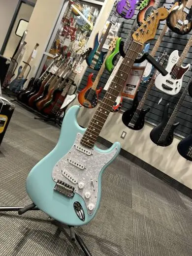 Store Special Product - Fender - CORY WONG STRAT RW DAPHNE BLUE